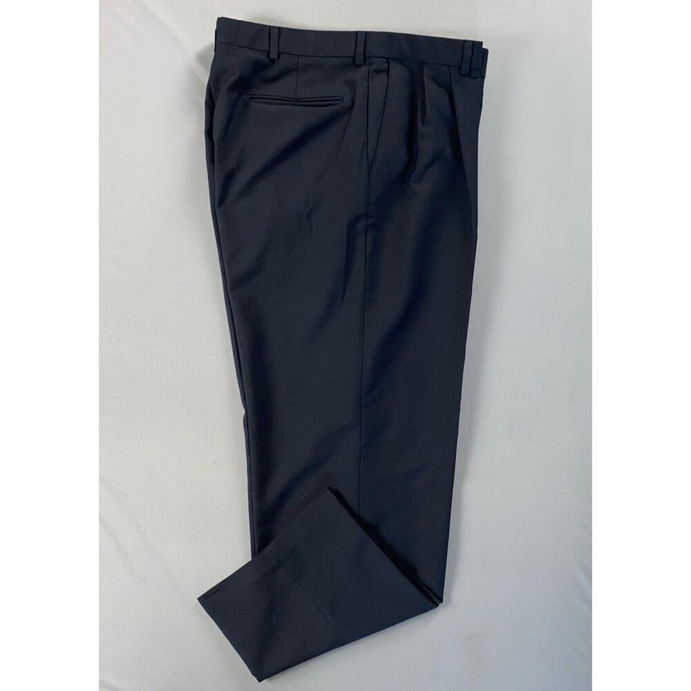 Levi's Travelers Vintage Pleated Washable Poly-Wool Dress Pants, Slacks. 36X29. - Picture 2 of 9